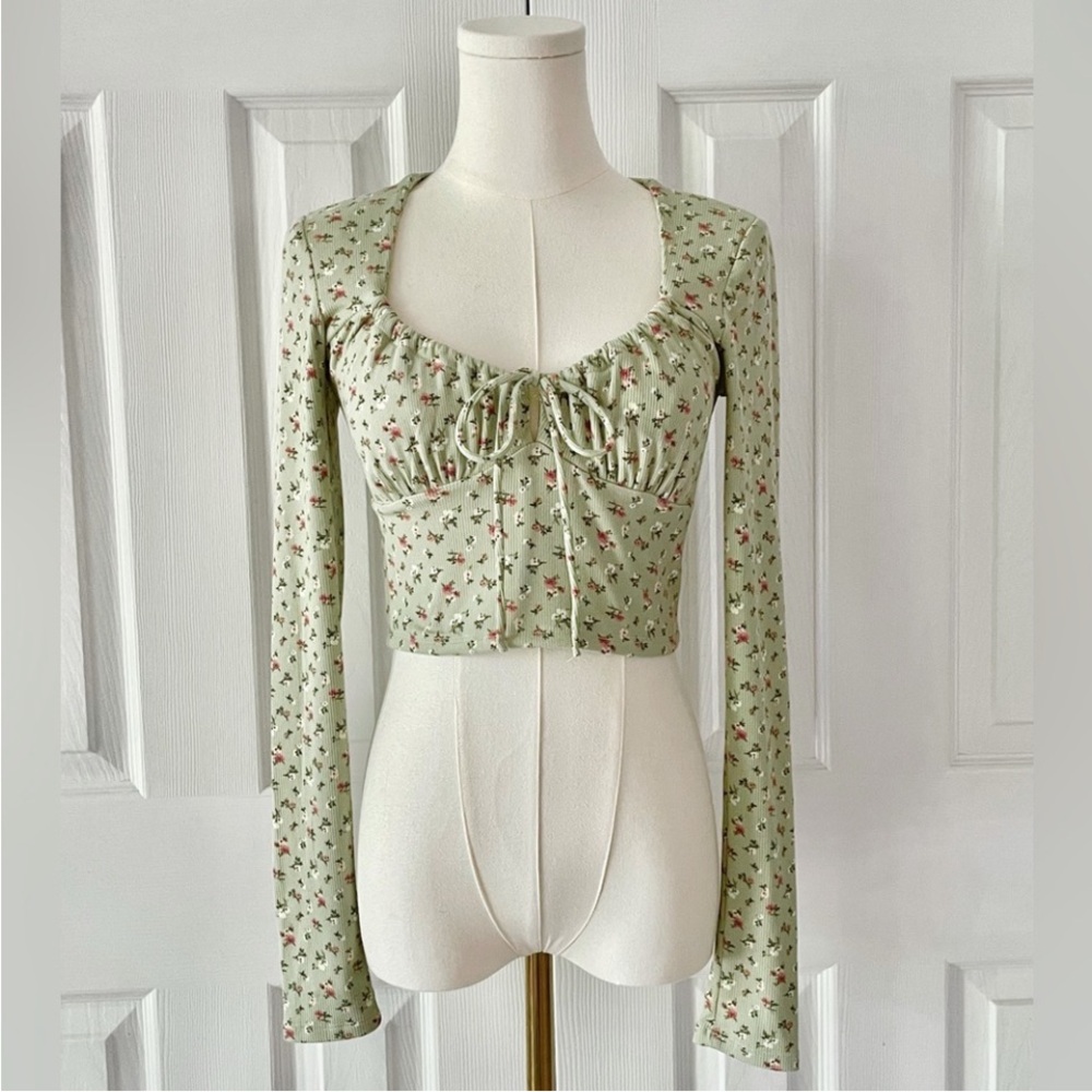 NWT Aeropostale Floral Crop Top Size S